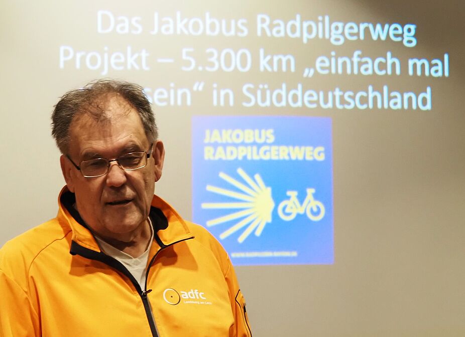 Jürgen Nitz während seines Vortrags Jürgen Nitz während seines Vortrags