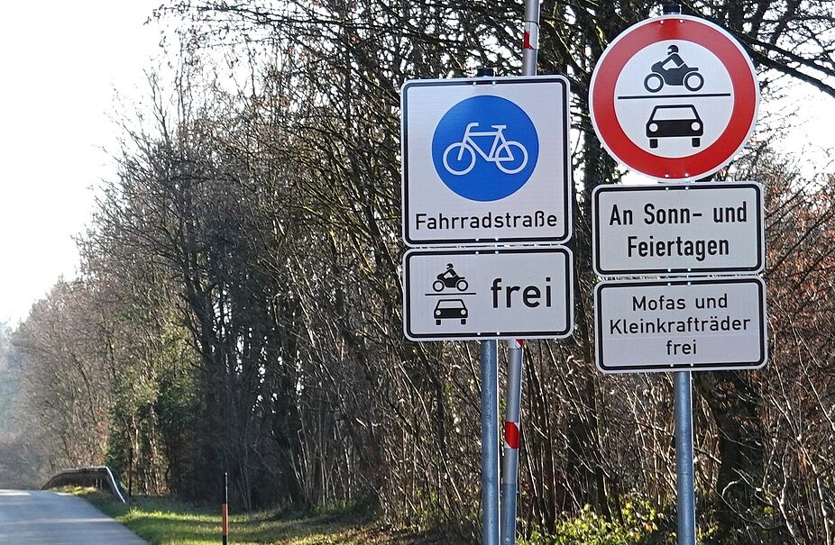 Die Fahrradstraße auf der B 467 alt. (Otto Remmert)