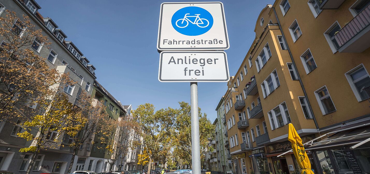 Fahrradstraße mit Anliegerregelung Fahrradstraße mit Anliegerregelung